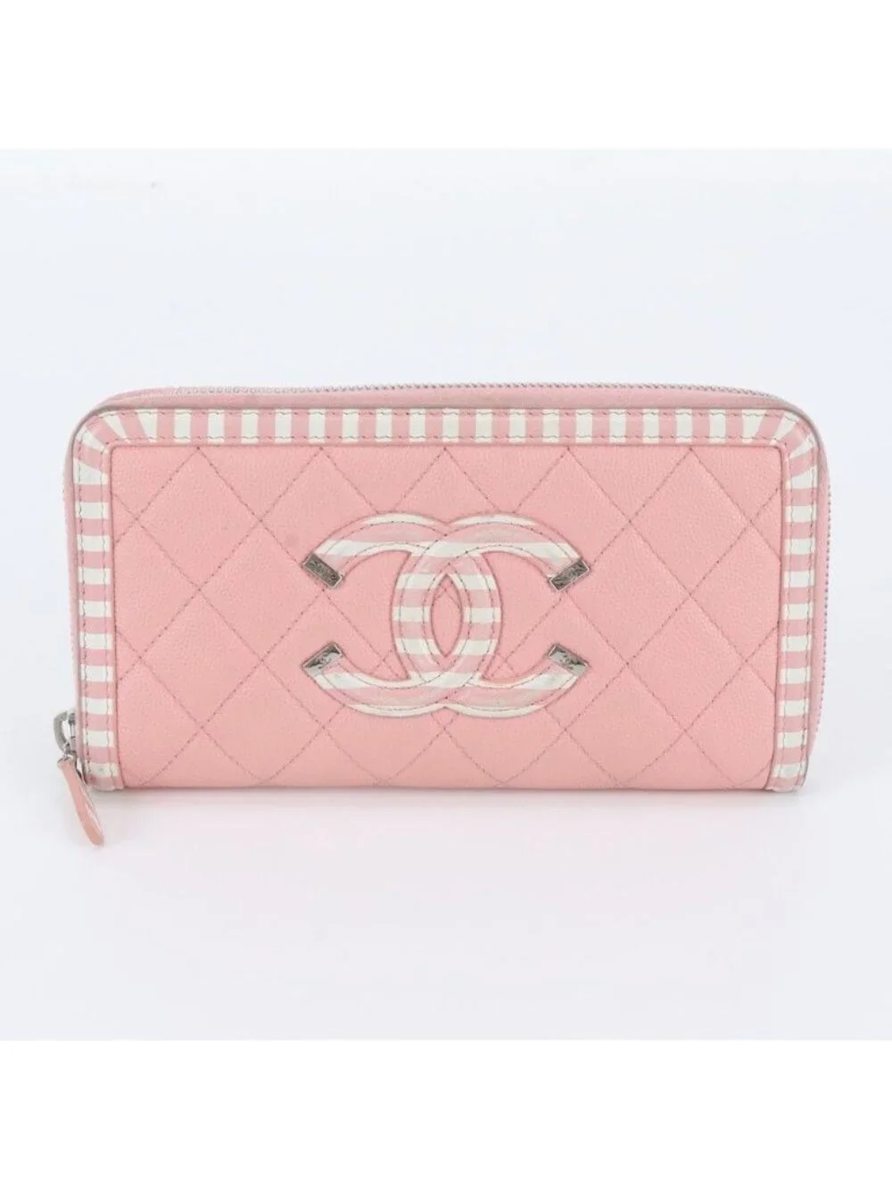 Chanel Caviar Leather CC Filigree Wallet